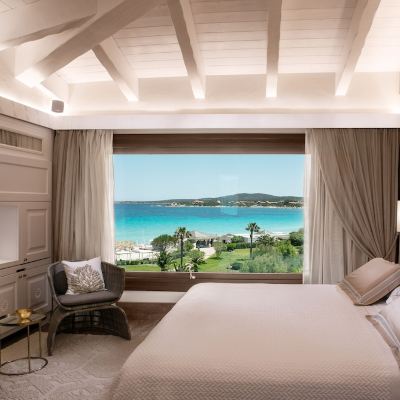 Signature Suite with Sea View