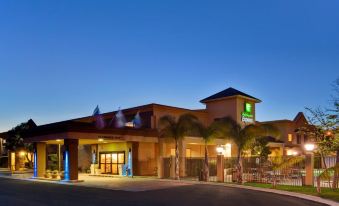 Holiday Inn Express Lompoc