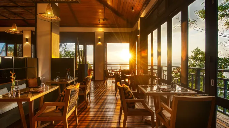 Hilton Seychelles Northolme Resort & Spa Dining/Restaurant