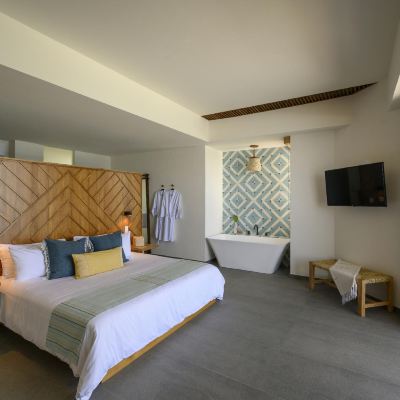 Deluxe Room with Partial Sea View Hotel Basalto Promo Code