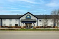 Days Inn by Wyndham Whitecourt Hôtels à : 