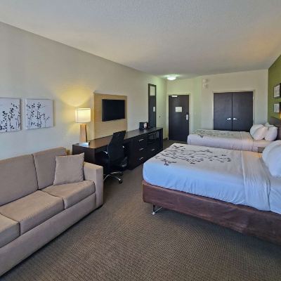 Queen Suite with Two Queen Beds - Non Smoking