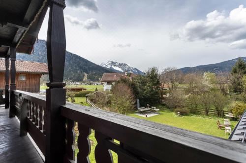 高级一卧室带阳台公寓