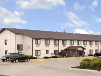 Super 8 by Wyndham Danville Hotele w: 