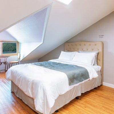 Room 301 Tongyeong Dolphin Pension Promo Code