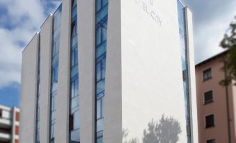Hotel City Lugano - Housity