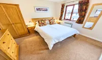 Cockleshell Croyde | Sleeps 4 | By the Seaside Hotels in 