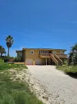 Direct Oceanfront & Private, Dog Friendly, 2Br House, July/August Availability.