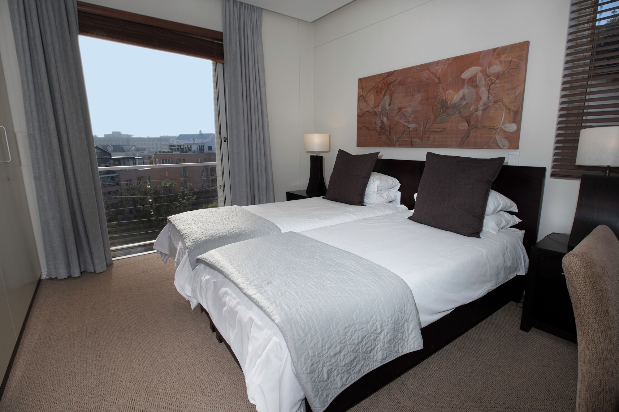 Mountain Marina Luxury Apartments三卧室高级间1