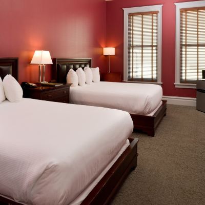Double Queen Montvale Hotel Promo Code