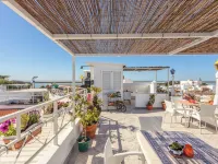 Al - Alojamento Local Pension Bicuar Hotels in Olhao
