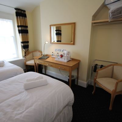 Basic Twin Room Four Seasons Hotel Promo Code