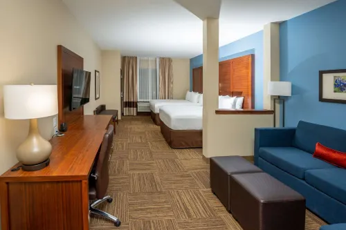 Comfort Suites