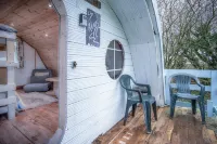The Pod - 1 Bedroom - Freshwest Beach Retreat Hotels in Stackpole
