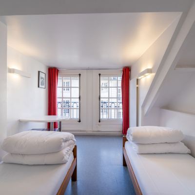 Twin Room with Shared Toilet Mije Marais Promo Code