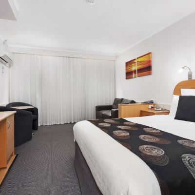 Executive Suite Beachfront Voyager Motor Inn Promo Code