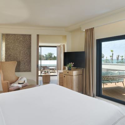 Junior Suite Swim Up With Sea View GrandResort Promo Code