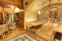 Montvale Hotel