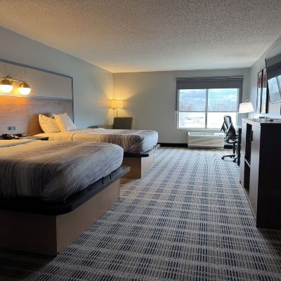 2 Queen Beds, Deluxe Room, Non-Smoking Boarders Inn & Suites by Cobblestone Hotels – Columbus Promo Code