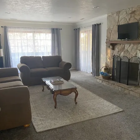 E Bountiful 3Br 2Bath<br>Great view  good parking close to public transport Отели в г. Баунтифул
