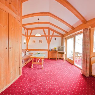 One-Bedroom Apartment (Sud) Landhotel Huberhof Promo Code