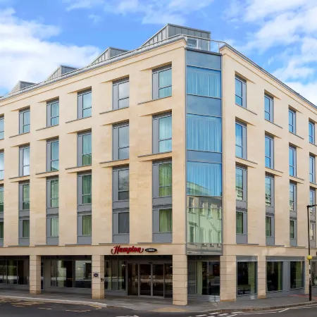 Hampton by Hilton Bath City Отели в г. Бат
