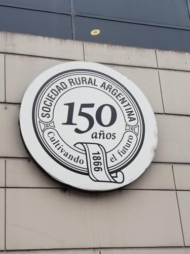 公寓 - 带阳台 - 7楼 #B