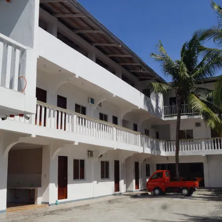Hana Natsu Resorts Beach & Hotel