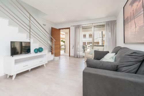 Formentera 1 3 Bedrooms Chalet - 2 Levels