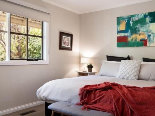 Serena- a Stone's Throw from Lake DaylesfordTwo-Bedroom House