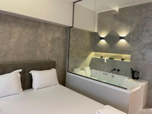 特大床套房 - 带spa浴缸