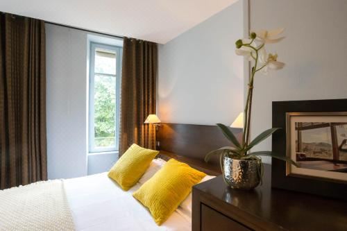 双人房（带独立浴室）