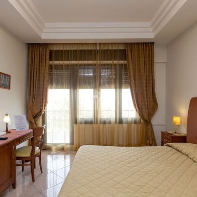 Basic Double Or Twin Room Ranch Palace Hotel Promo Code