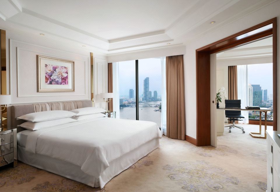 Royal Orchid Sheraton Hotel & TowersRoyal Orchid Presidential Suite