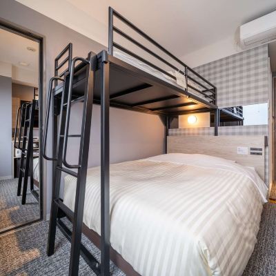 コネクティングルーム(ベッド4台)(浴室) スーパーホテル阿南・市役所前 クーポン