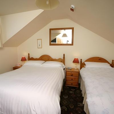 Twin Room (Twin Room En-Suite)