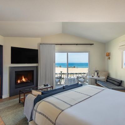 Junior King Suite with Ocean View Sanctuary Beach Resort Promo Code