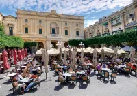 Seashells 2 Bedroom Apartment by Getaways Malta