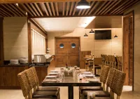 Cholaa Dynasty - A Bergamont Hotel