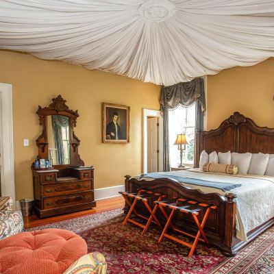 Luxury Main House Queen-R.Bruce Eliza Thompson House, Historic Inns of Savannah Collection Promo Code