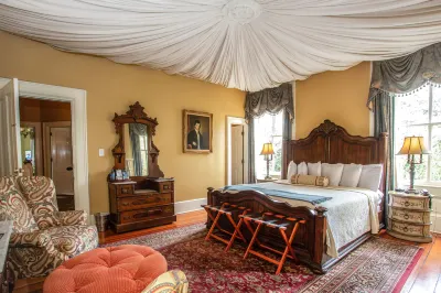 Eliza Thompson House, Historic Inns of Savannah Collection Hotele w: 