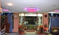 Reba Beach Resort - Hostel