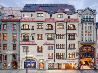 Stage 12 Hotel by Penz Các khách sạn ở 