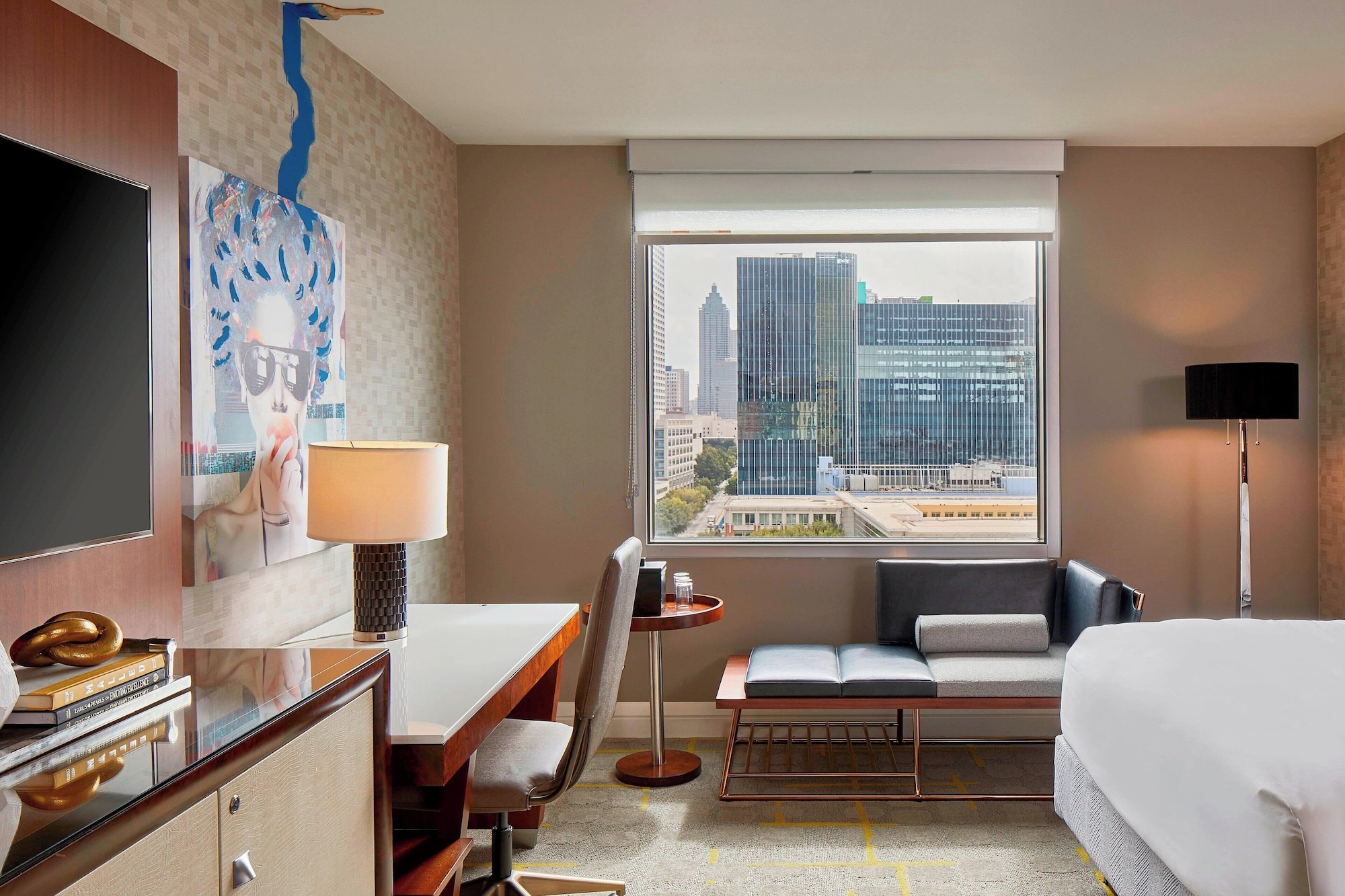 Renaissance Atlanta Midtown Hotel特大床房