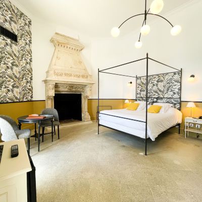Privilege Double Room Hostellerie du Château des Fines Roches Promo Code