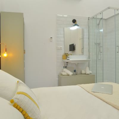 Economy Room with Shared Bathroom Hostal Girona Promo Code