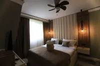 Elexus Boutique