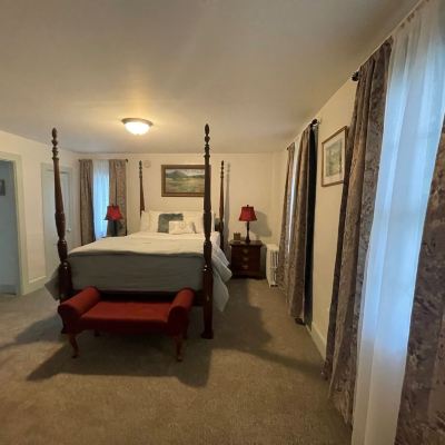 Zadock Hard's Room Arlington Inn Promo Code