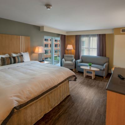 Deluxe Single Room, 1 King Bed, City View Hotel Ithaca Promo Code