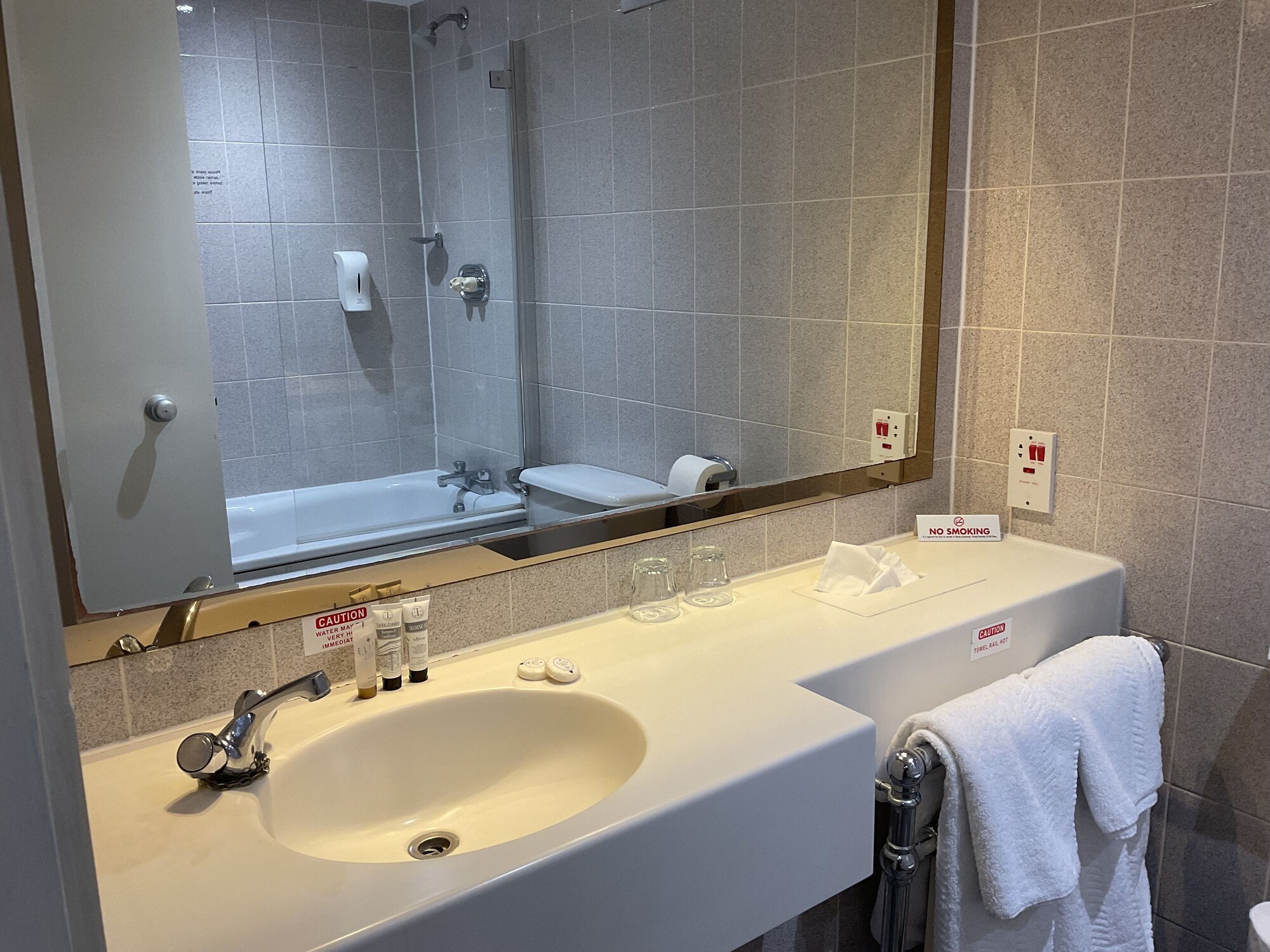 豪华双人或双床房